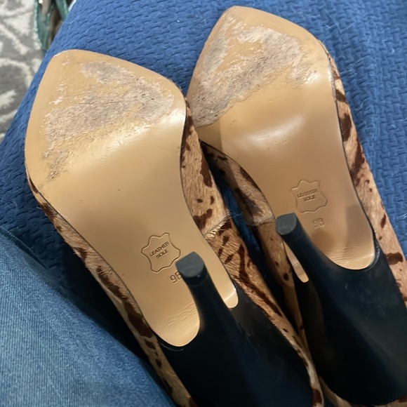 Talbots Animal Print High Heel Shoe - Picture 3 of 4